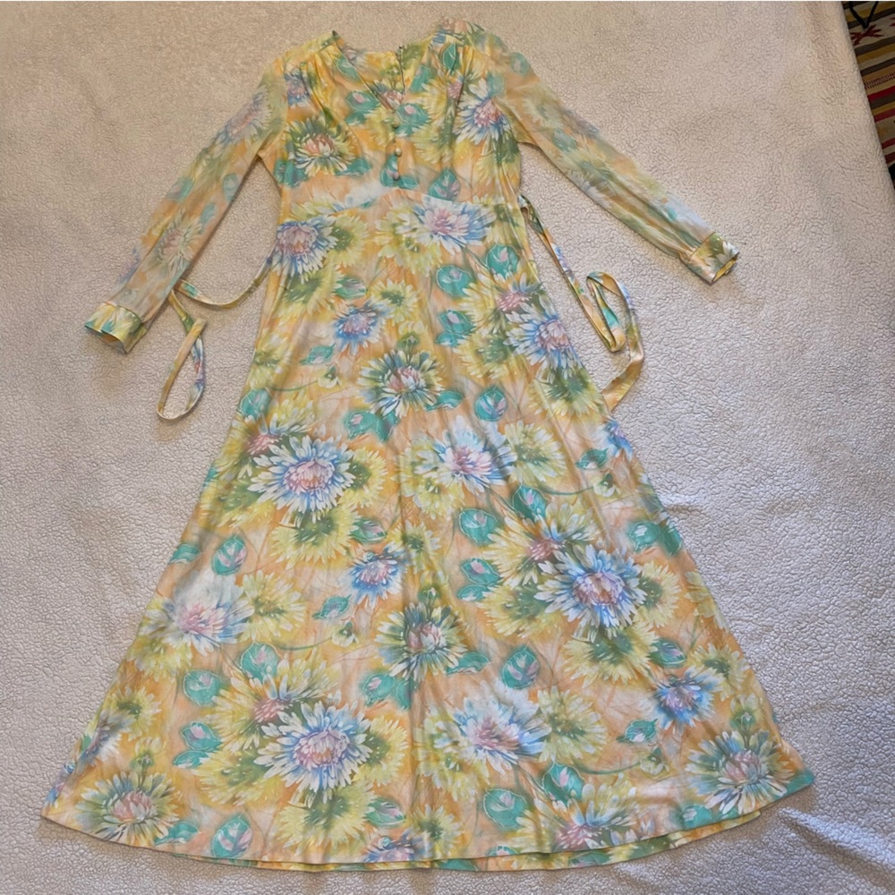Vintage 1970s full length dress